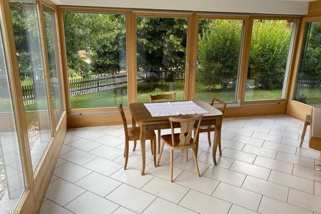 Ferienwohnung Fuer 5 Personen In Cumpadials, Inmitten Der Surselva Sumvitg Exterior foto