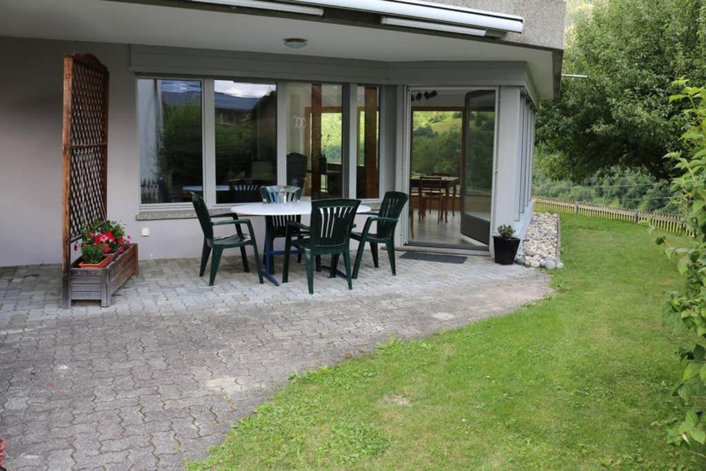 Ferienwohnung Fuer 5 Personen In Cumpadials, Inmitten Der Surselva Sumvitg Exterior foto