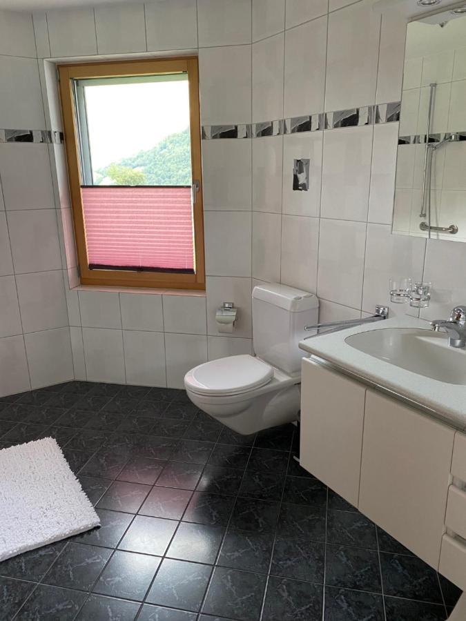 Ferienwohnung Fuer 5 Personen In Cumpadials, Inmitten Der Surselva Sumvitg Exterior foto