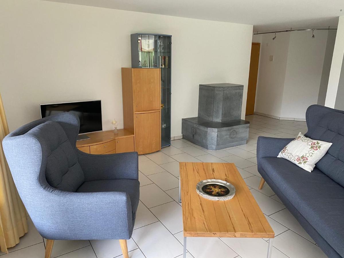 Ferienwohnung Fuer 5 Personen In Cumpadials, Inmitten Der Surselva Sumvitg Exterior foto